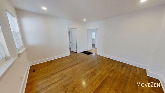 Photo - 407 Gardner St