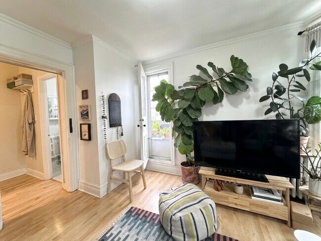 Photo - 2 Chicora Ave Unité 3rd Fl