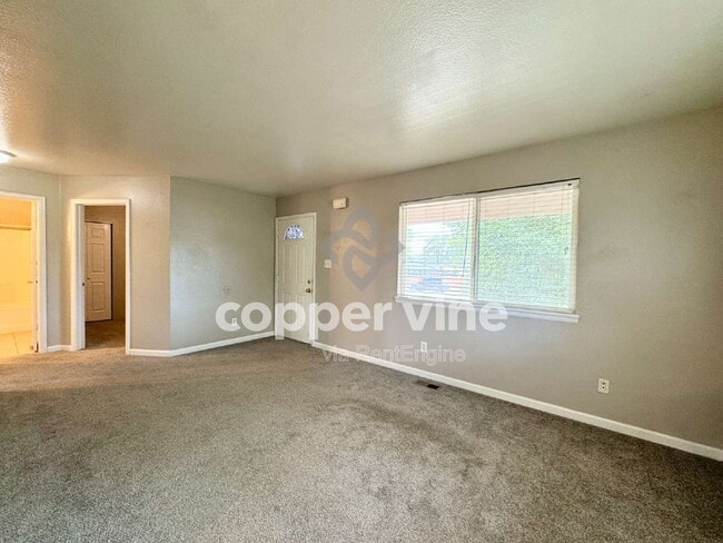 Photo - 9710 Huron St