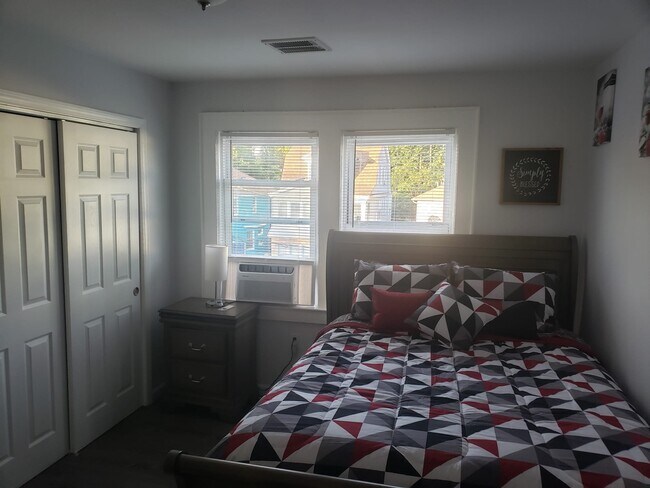 Photo - 142 Mapes Ave Unidad 3