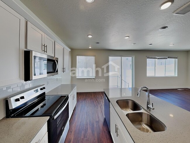 Photo - 7111 Woods Rose Dr