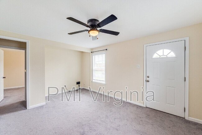 68 Carver Cir