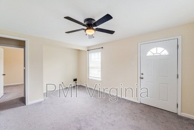 Photo - 68 Carver Cir