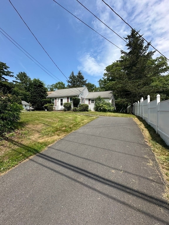 Photo - 745 Monponsett St