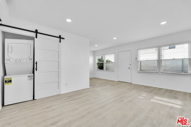 Photo - 926 N Spaulding Ave Unidad 3