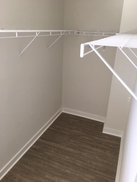 Photo - 335 Lorien Way