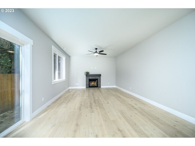 Photo - Beautiful 3 Bedroom, 2.5 Bath House in Newberg