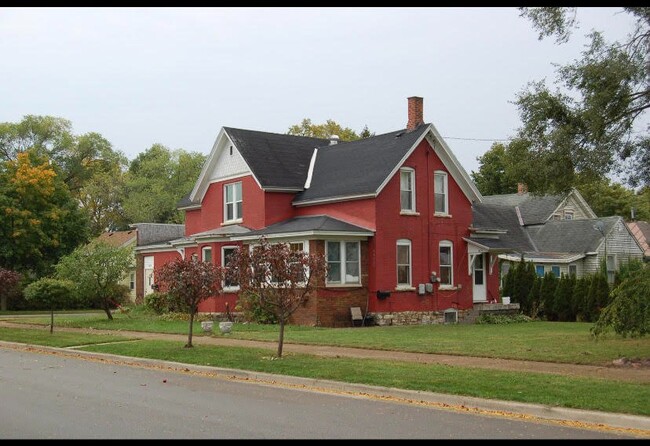 Building Photo - 1629 Johnson St Rental