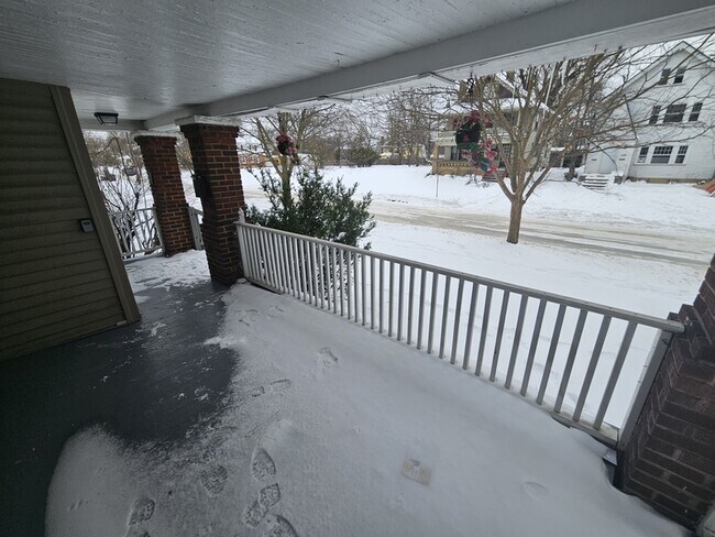 Photo - 931 Helmsdale Rd