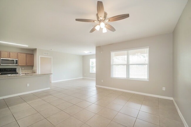 Photo - 218 SE 8th St