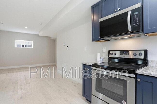 Photo - 530 N Third St
