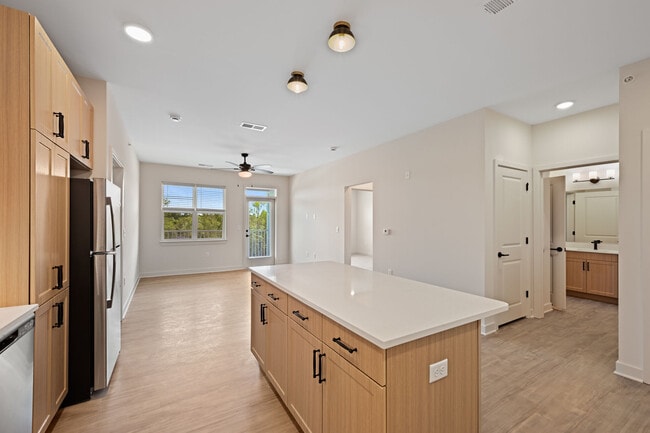 Photo - Canopy on Western