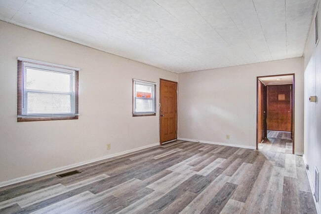 Photo - Three bedroom south side retreat