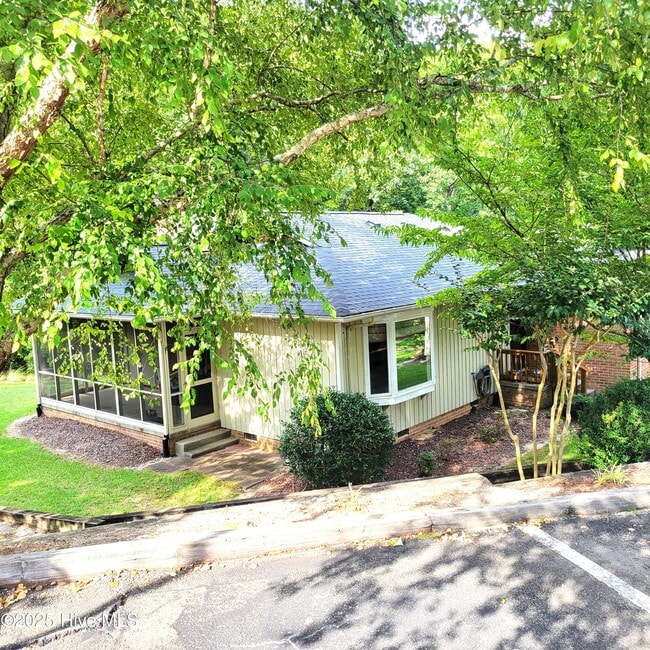 Building Photo - 25 Garden Villa Dr Rental