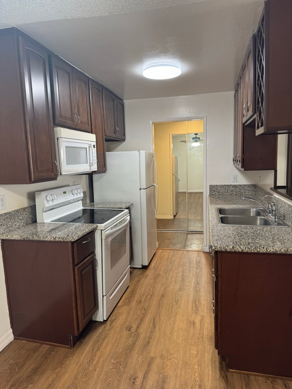 Building Photo - 215 N Belmont St Rental