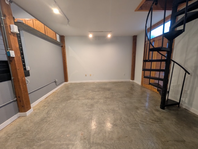 Photo - 174 Chester Ave SE Unit 146