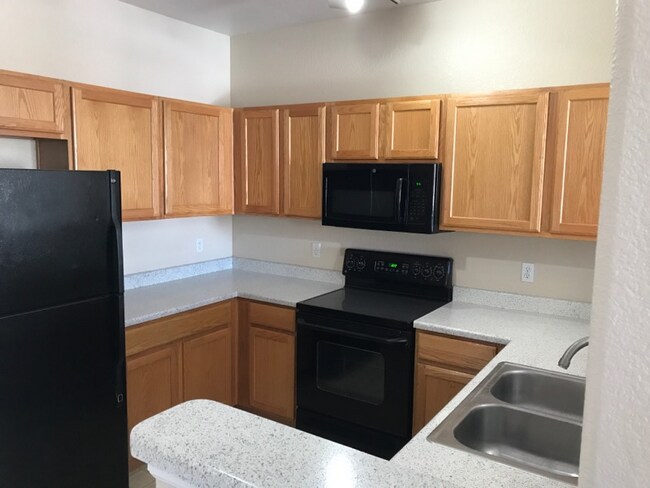 Photo - Beautiful 2BD/2BA Luxury Town Home! AVAIL 8/14 Unit 116