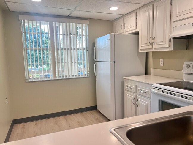 Photo - 4501 Martinique Way Unit F2