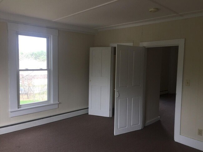 Photo - 1092 New Hampshire Rte 175 Unit Apt #4