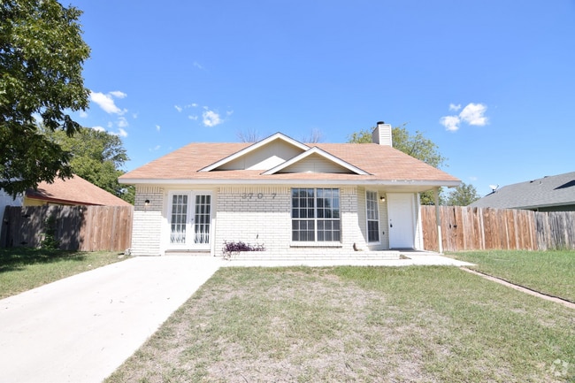Building Photo - 3707 Holbert Dr Rental