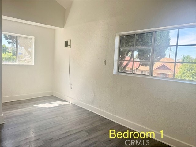 Photo - 206 W 52nd Pl