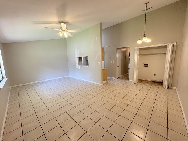 Photo - 3245 Mound Dr