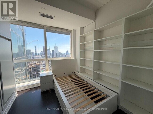 Photo - 386 Yonge St Unité 5510