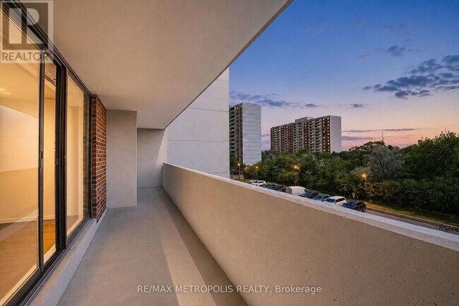 Photo - 301 Prudential Dr Unit 407