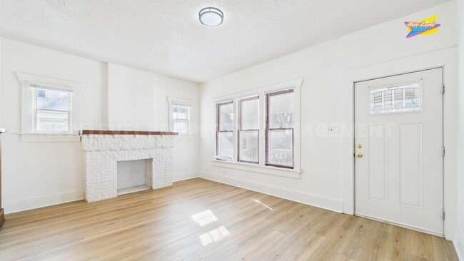 Photo - 362 N Holyoke Pl