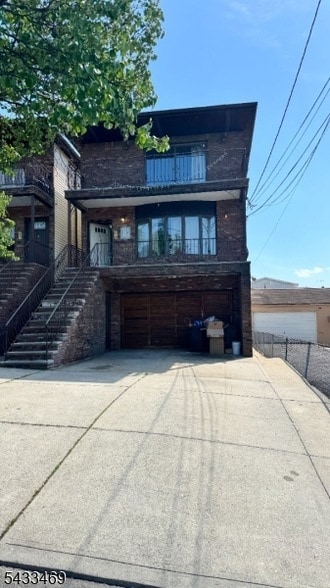 Building Photo - 1425 45th St Unit 2