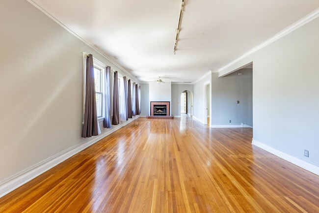 Photo - 612 Randolph St
