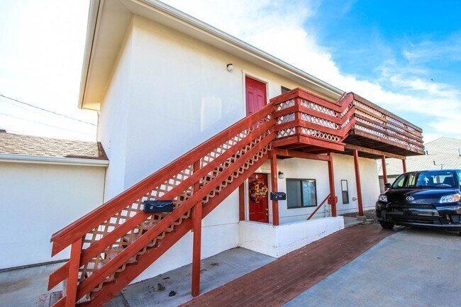 Building Photo - 351 S Marina St Unit #A