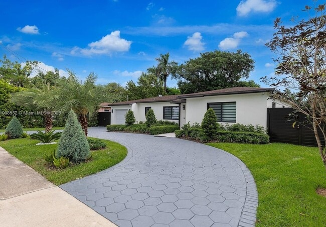 Photo - 5641 SW 67th Ave