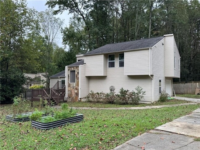 Photo - 2400 Salem Dr