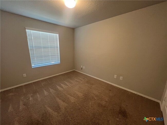 Photo - 2410 Moselle Ln