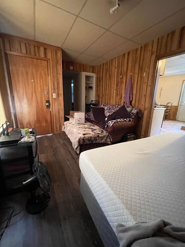 1018 Pine St Unit 8