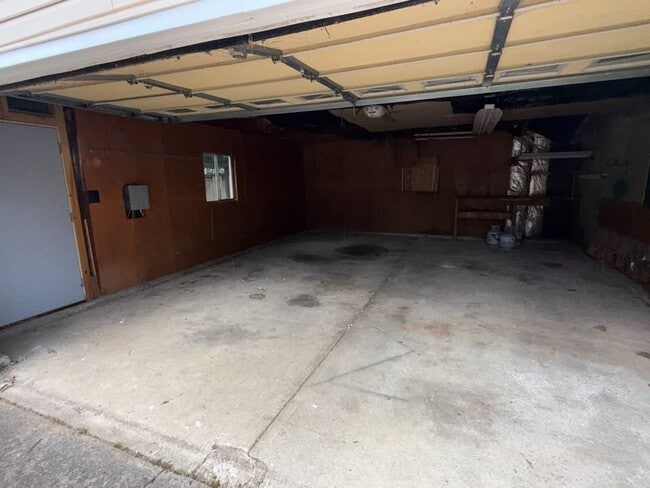 Photo - 12 Thornton Dr