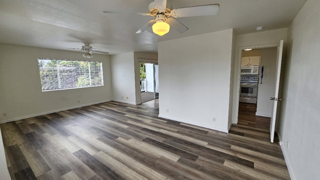 Photo - 77-6573-6573 Sea View Cir Unit A