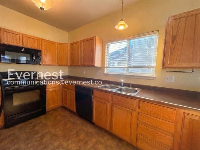 Photo - 4934 Haiti Way