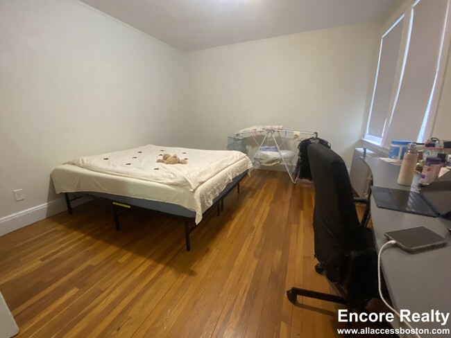 Photo - 1630 Commonwealth Ave Unit 18