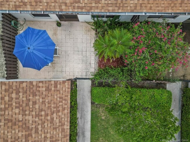 Photo - 1544 SW Silver Pine Way