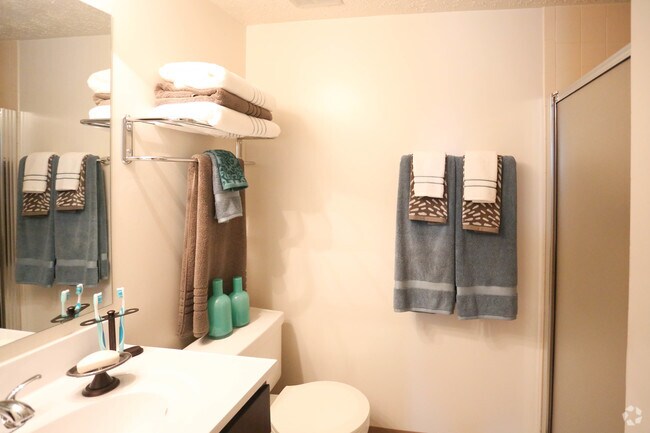 Cedar Lakes Apartments