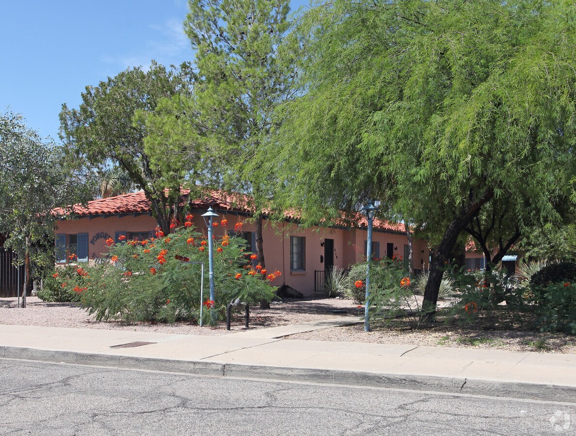 Photo - Forgeus Village Apartments