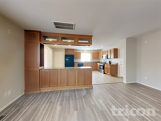 Photo - 8700 Winding Creek Dr