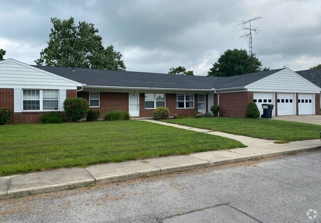 Building Photo - 182 Thomas Dr Unit 1 Rental