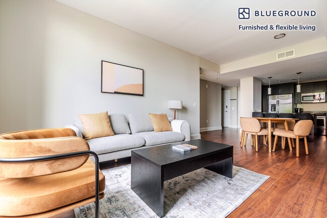 Photo - 12025 Town Square St Unidad FL5-ID1143