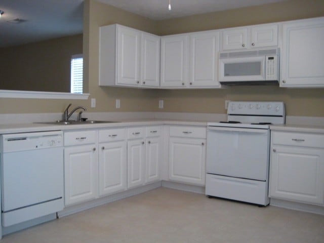 Photo - 2649 Sutherland Dr