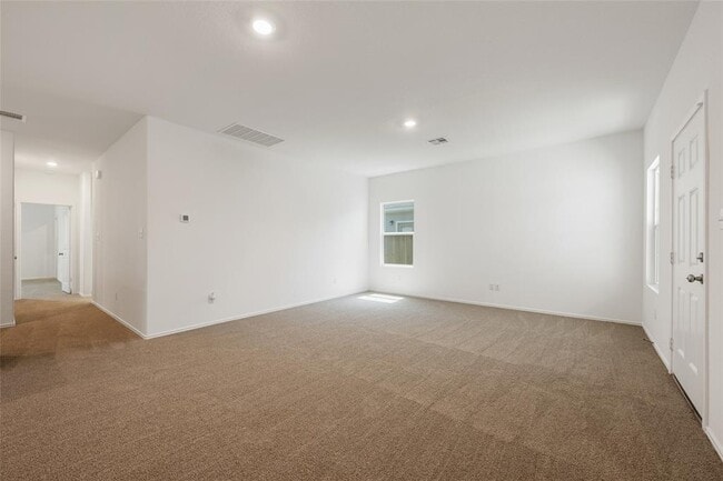Photo - 1104 Cattail Ln