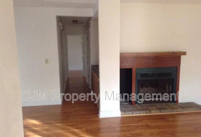 Photo - 116 Etling Ave