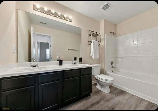 Photo - 204 Fox Creek Blvd